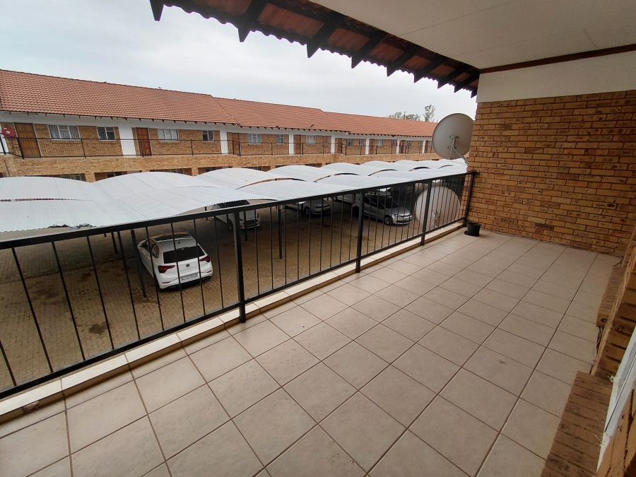 To Let 1 Bedroom Property for Rent in Oudorp North West
